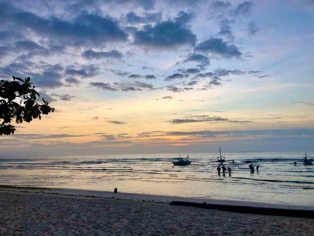 The Whitehouse By The Sea Panglao Exterior foto