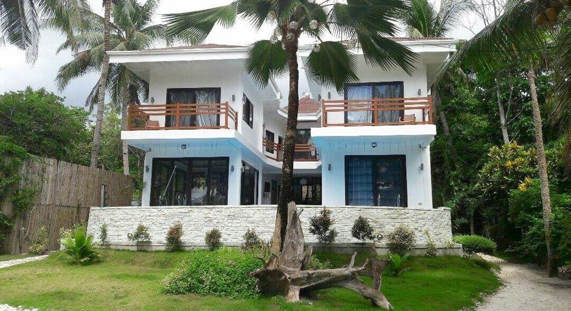 The Whitehouse By The Sea Panglao Exterior foto